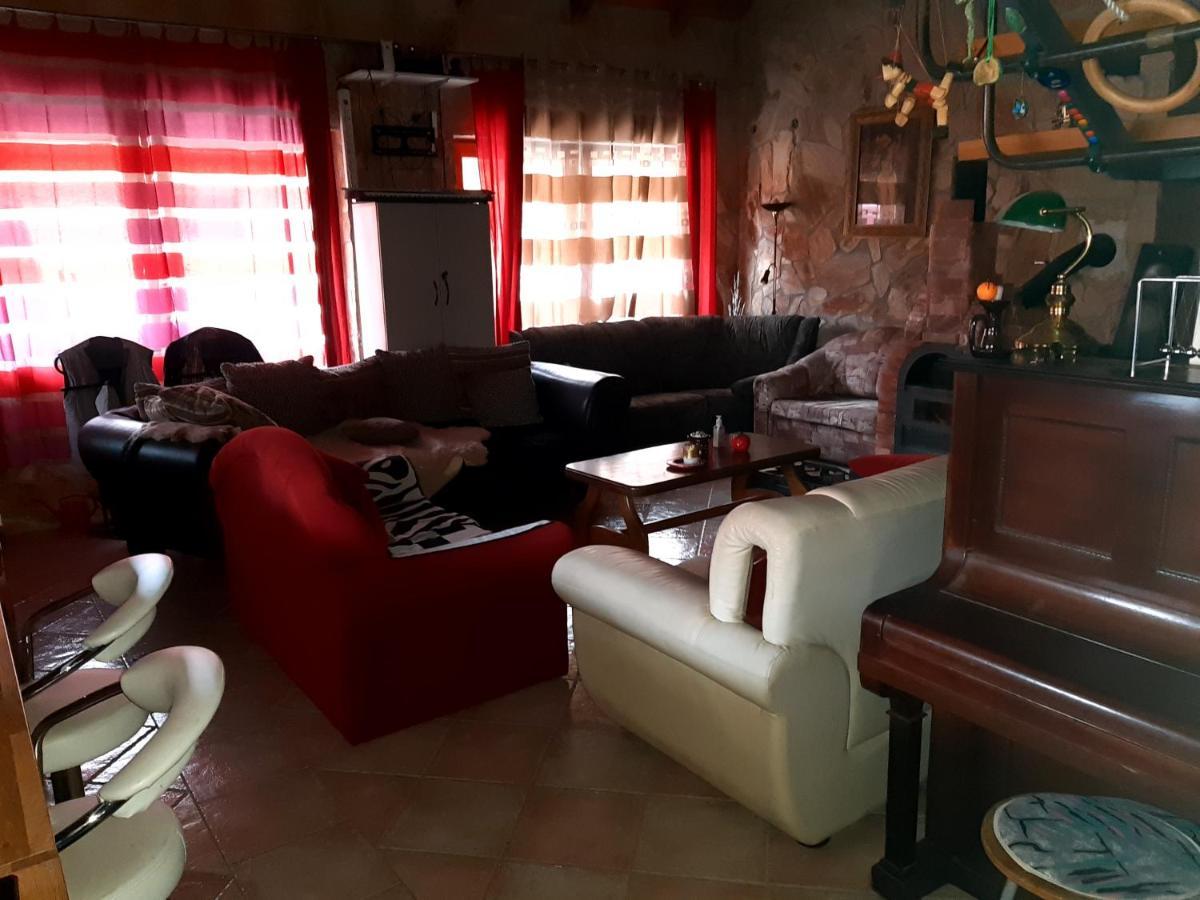 Napos Vendégház Győr Esterno foto