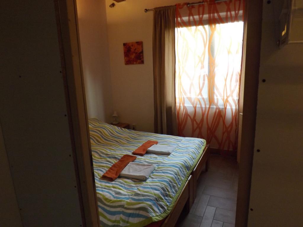 Napos Vendégház Győr Esterno foto