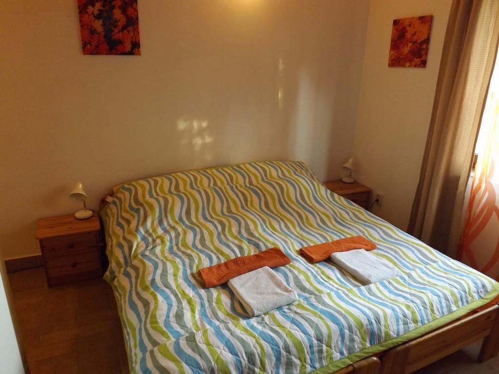 Napos Vendégház Győr Esterno foto