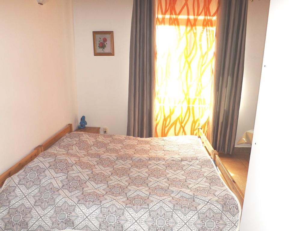 Napos Vendégház Győr Esterno foto