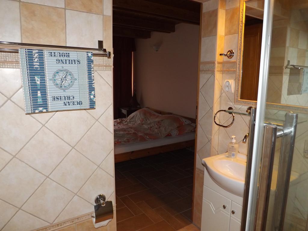 Napos Vendégház Győr Esterno foto